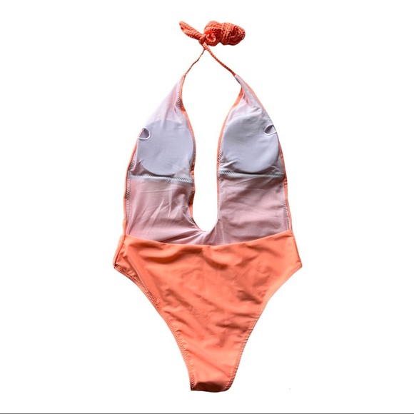 NWOT Peach Deep V-Neck One Piece Size Medium - Picture 5 of 6
